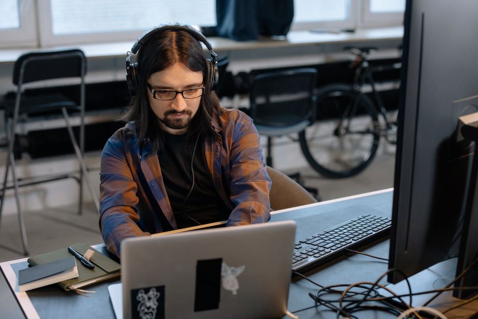Команда Pro Academy GmbH помогает с карьерной подготовкой и трудоустройством
